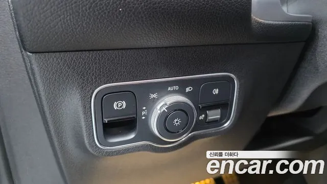 Mercedes-Benz GLB-Class 2022 — фото 16