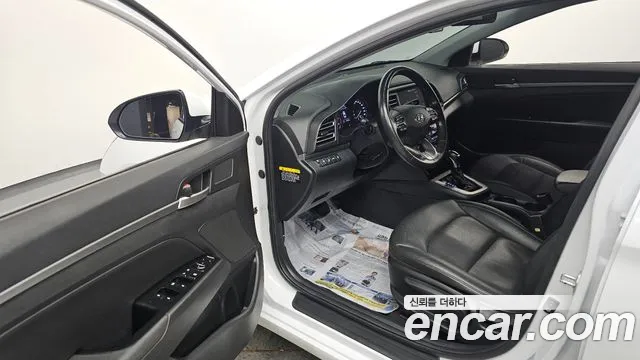 Hyundai AVANTE 2020 — фото 10