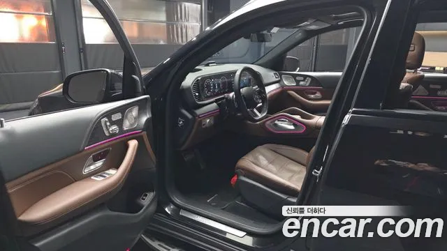 Mercedes-Benz GLS-Class 2025 — фото 10