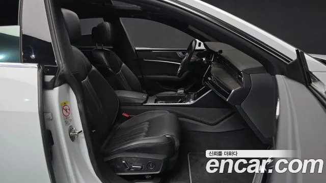 Audi A7 2021 — фото 11