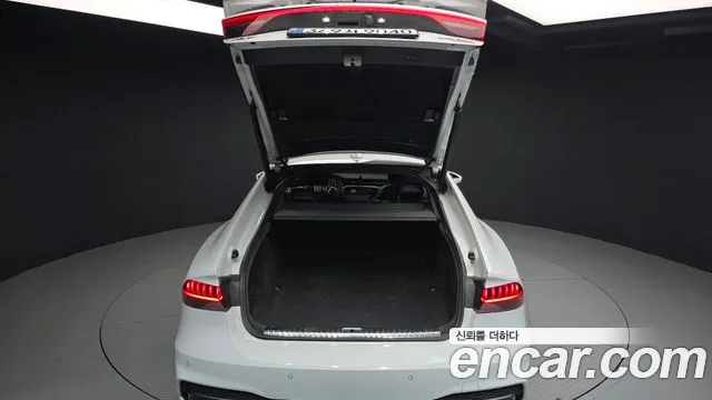 Audi A7 2021 — фото 20