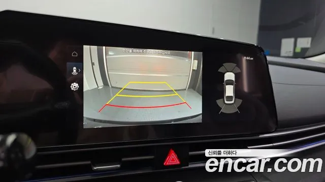 Hyundai AVANTE 2021 — фото 15