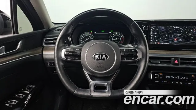 Kia K5 2020 — фото 12