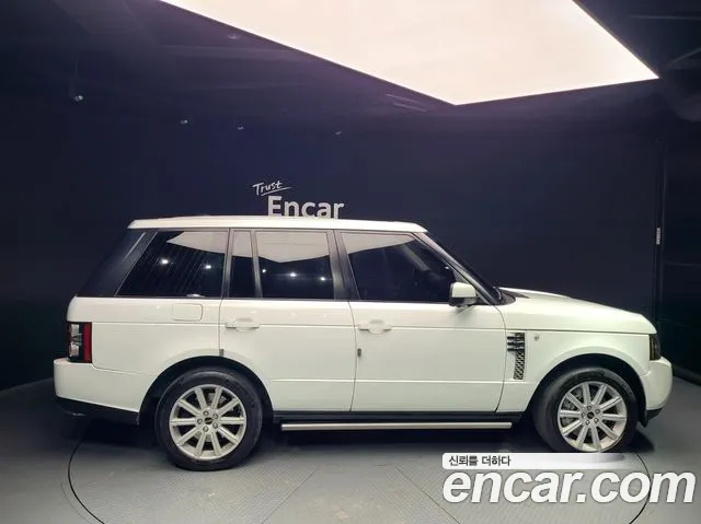 Land Rover Range Rover 2012 — фото 5
