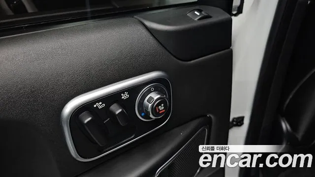 Land Rover Range Rover 2012 — фото 18