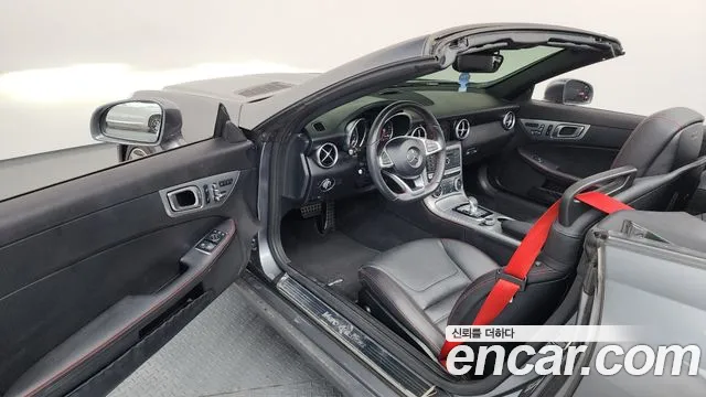 Mercedes-Benz SLC-Class 2017 — фото 10