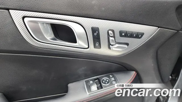 Mercedes-Benz SLC-Class 2017 — фото 13