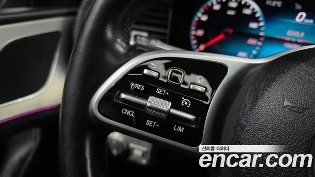Mercedes-Benz GLE-Class 2020 — фото 19