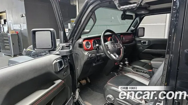 Jeep Wrangler 2023 — фото 10