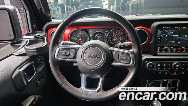 Jeep Wrangler 2023 — фото 14