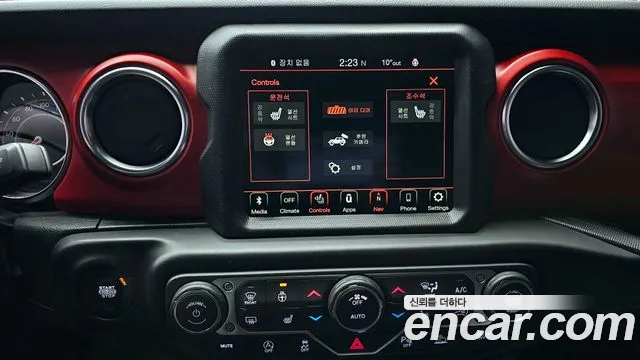 Jeep Wrangler 2023 — фото 16