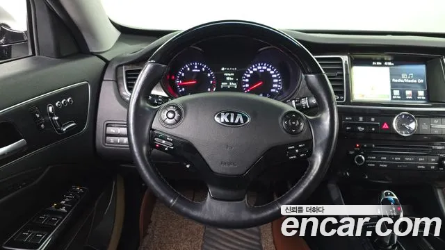 Kia K9 2016 — фото 13