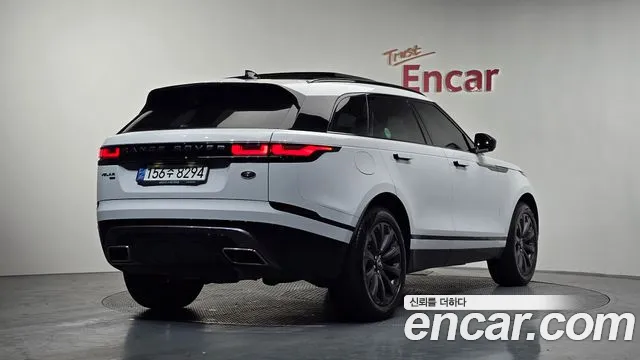 Land Rover Range Rover Velar 2022 — фото 2