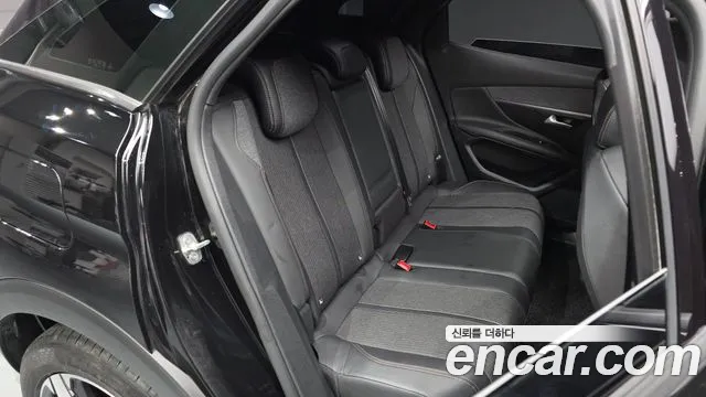 Peugeot 3008 2018 — фото 12