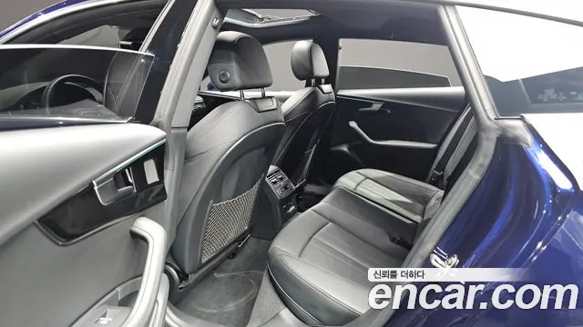 Audi A5 2021 — фото 12