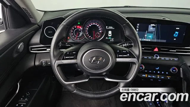 Hyundai AVANTE 2021 — фото 16