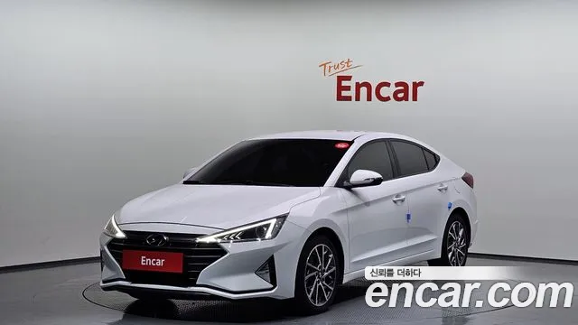 Hyundai AVANTE 2019 — фото 1