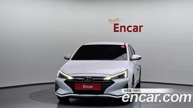 Hyundai AVANTE 2019 — фото 3