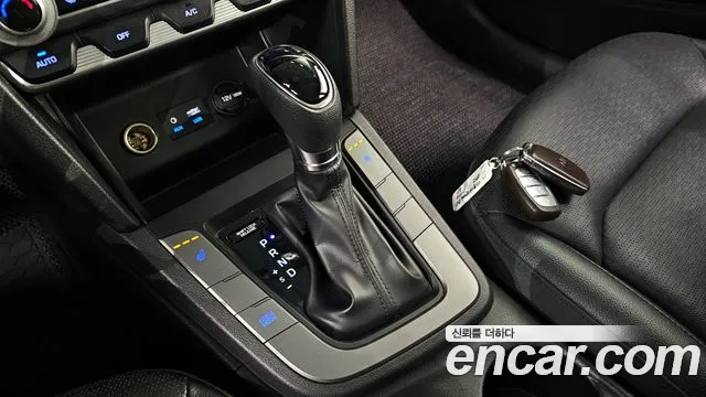 Hyundai AVANTE 2019 — фото 9