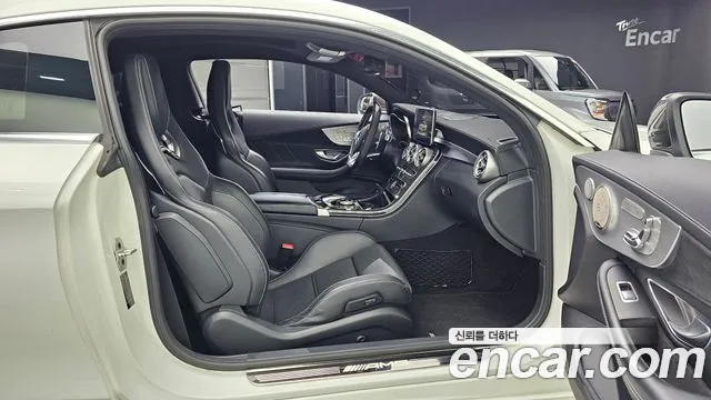 Mercedes-Benz C-Class 2017 — фото 11