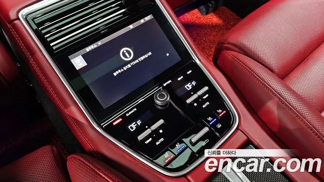 Porsche Panamera 2018 — фото 15