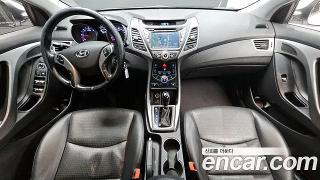 Hyundai AVANTE 2014 — фото 7
