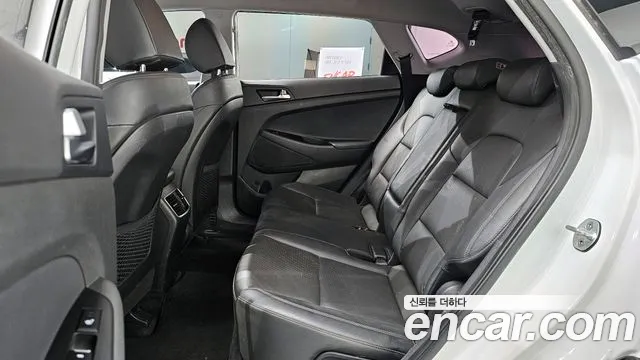 Hyundai Tucson 2019 — фото 12