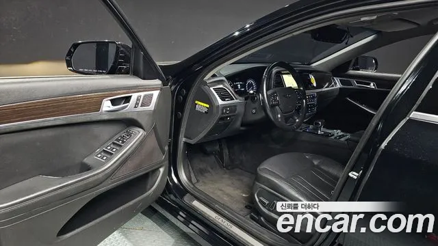 Genesis G80 2017 — фото 12