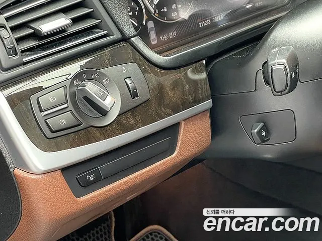 BMW 5-Series 2013 — фото 18