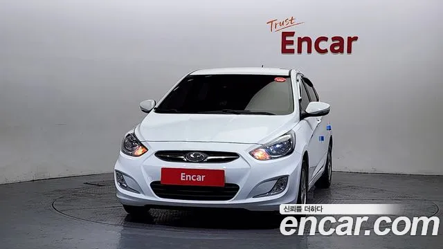 Hyundai Accent 2014 — фото 3