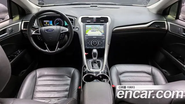 Ford Fusion 2014 — фото 7