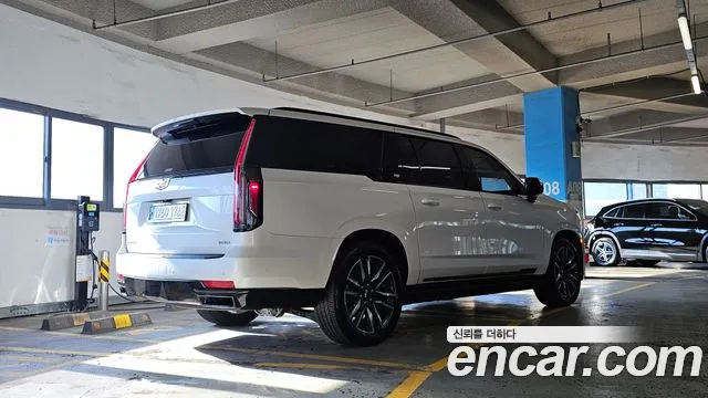 Cadillac Escalade 2023 — фото 2