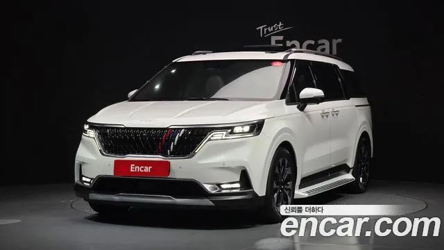 Kia Canival 2021 — фото 1
