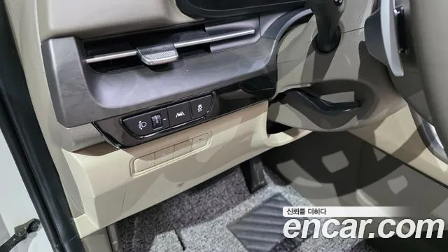 Kia Canival 2021 — фото 15