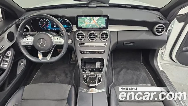 Mercedes-Benz C-Class 2023 — фото 7