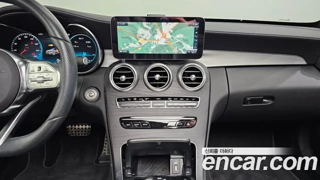 Mercedes-Benz C-Class 2023 — фото 14