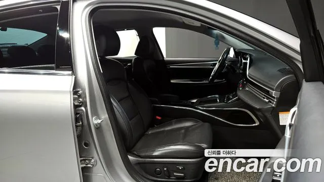 Hyundai Grandeur 2020 — фото 10
