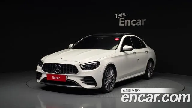 Mercedes-Benz E-Class 2022 — фото 1