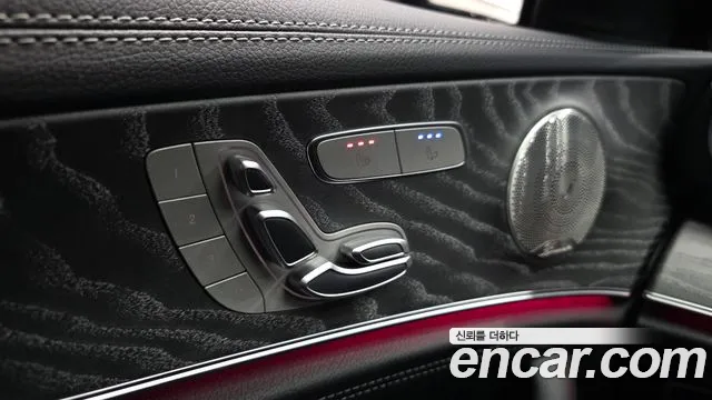 Mercedes-Benz E-Class 2022 — фото 18