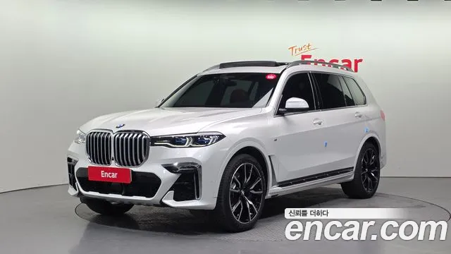 BMW X7 2021 — фото 1