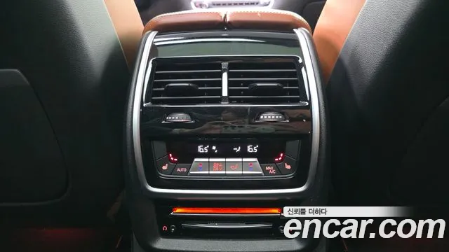 BMW X7 2021 — фото 18