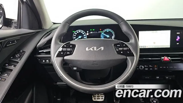 Kia Niro 2022 — фото 15