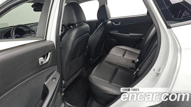 Hyundai Kona 2018 — фото 12