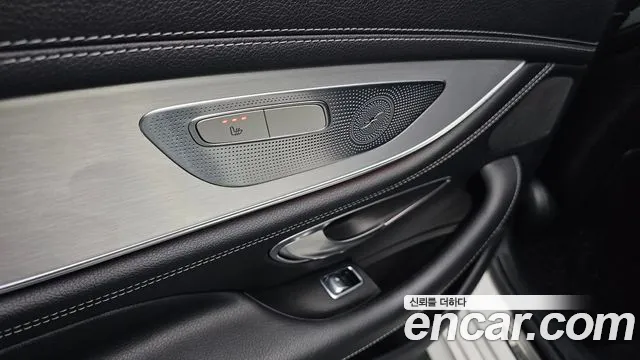 Mercedes-Benz CLS-Class 2019 — фото 18