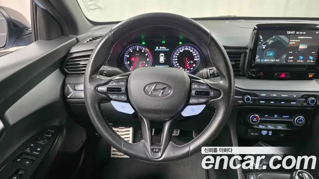 Hyundai Veloster 2019 — фото 10
