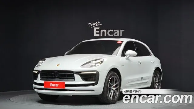 Porsche Macan 2022 — фото 1