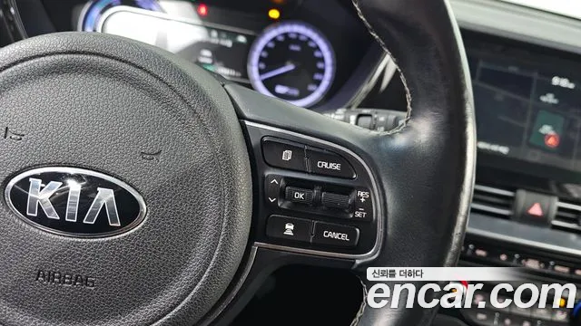 Kia Niro 2020 — фото 20