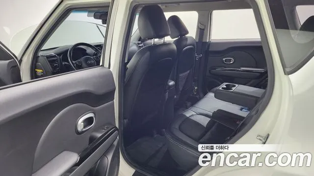 Kia Soul 2015 — фото 11