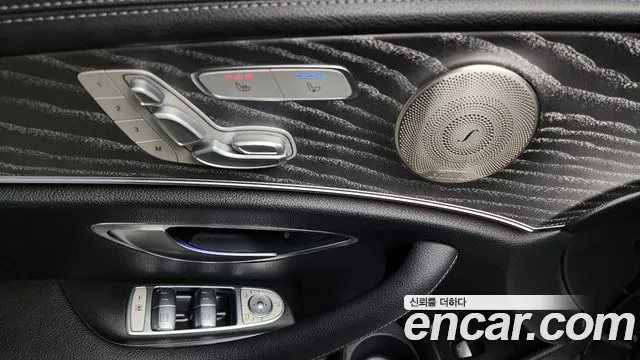 Mercedes-Benz E-Class 2022 — фото 13
