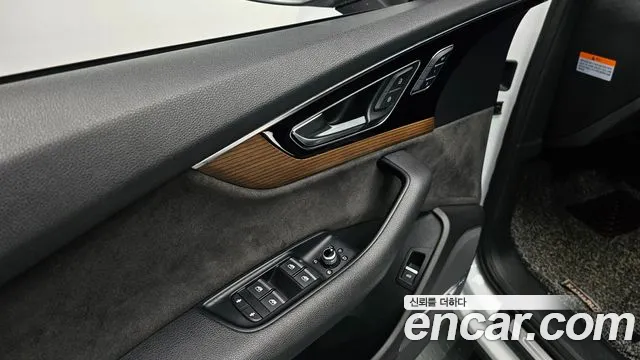 Audi Q7 2016 — фото 18